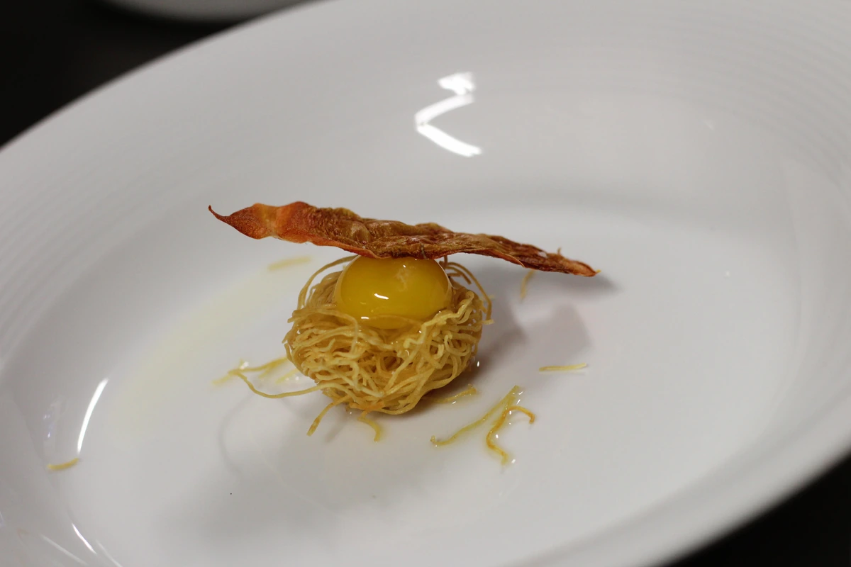 Presentación individual de alta cocina